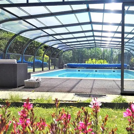 Bed & Breakfast Domaine Du Plessis Grimaud 3*